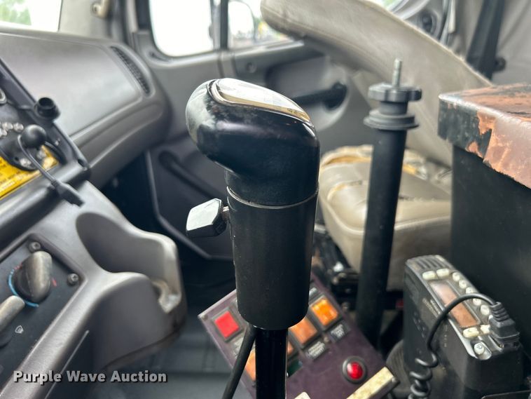 image for item EG1517 2012 Freightliner Business Class M2 Crew Cab utility / service truck