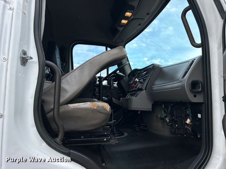image for item EG1517 2012 Freightliner Business Class M2 Crew Cab utility / service truck