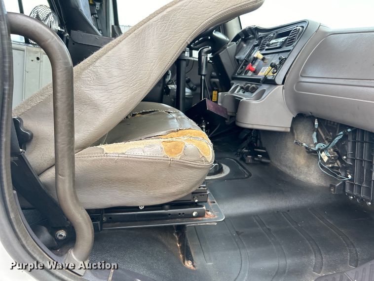 image for item EG1517 2012 Freightliner Business Class M2 Crew Cab utility / service truck