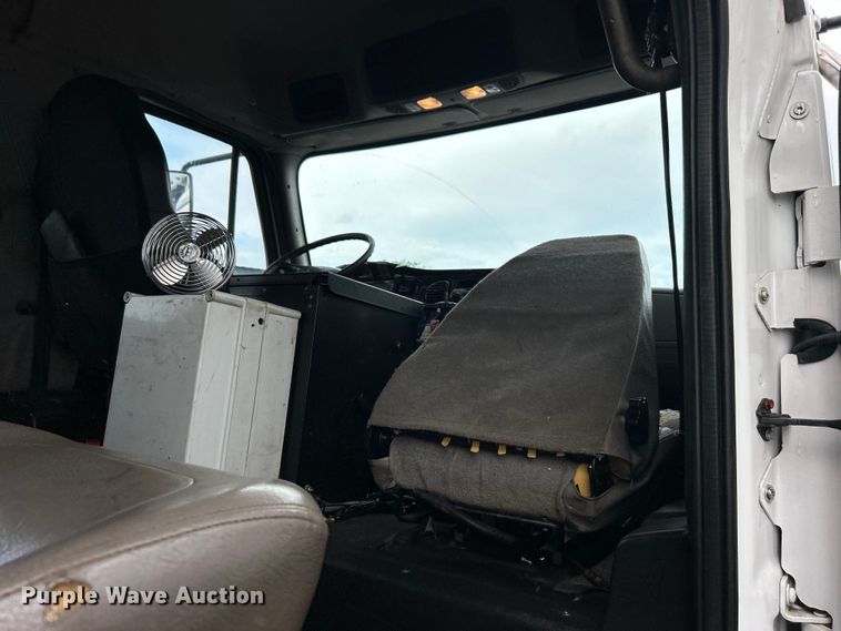 image for item EG1517 2012 Freightliner Business Class M2 Crew Cab utility / service truck