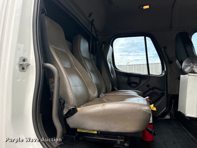 image for item EG1517 2012 Freightliner Business Class M2 Crew Cab utility / service truck