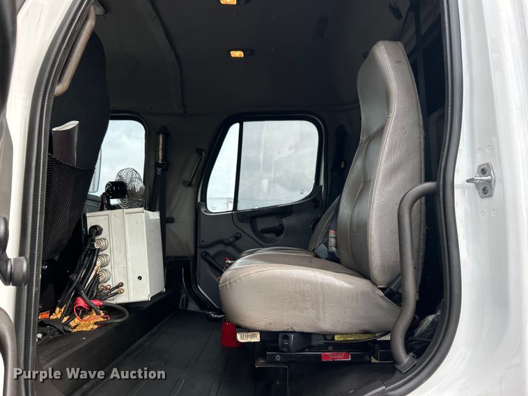 image for item EG1517 2012 Freightliner Business Class M2 Crew Cab utility / service truck