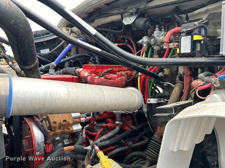 image for item EG1517 2012 Freightliner Business Class M2 Crew Cab utility / service truck