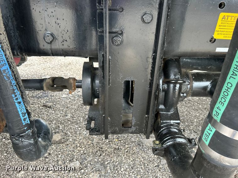 image for item EG1520 2015 Freightliner  108SD water truck