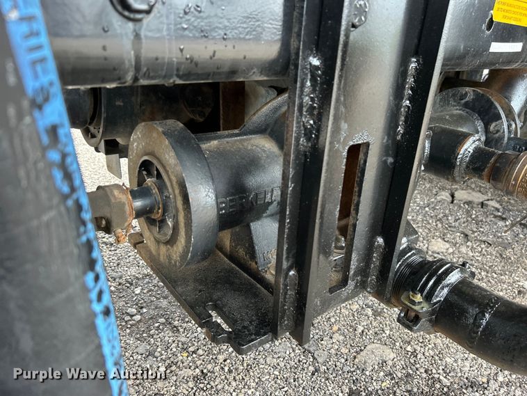 image for item EG1520 2015 Freightliner  108SD water truck