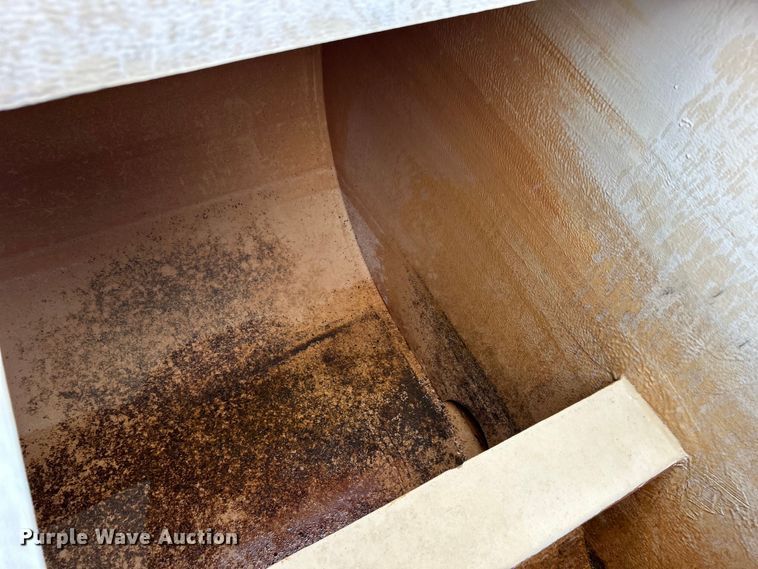 image for item EG1520 2015 Freightliner  108SD water truck