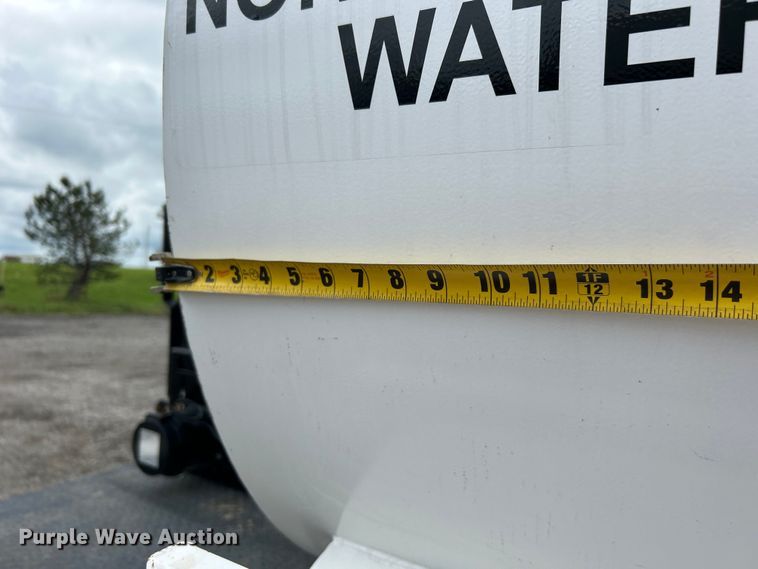 image for item EG1520 2015 Freightliner  108SD water truck