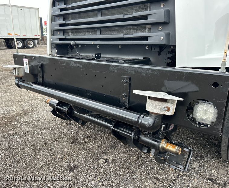 image for item EG1520 2015 Freightliner  108SD water truck