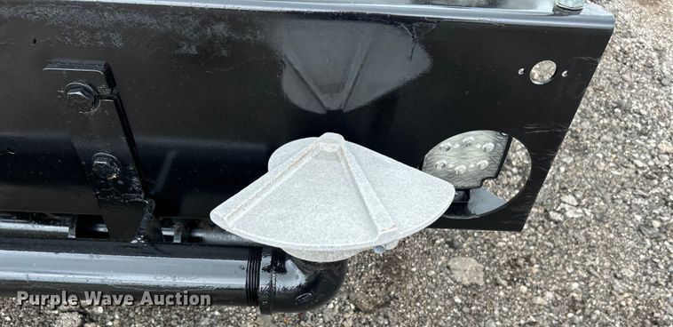 image for item EG1520 2015 Freightliner  108SD water truck