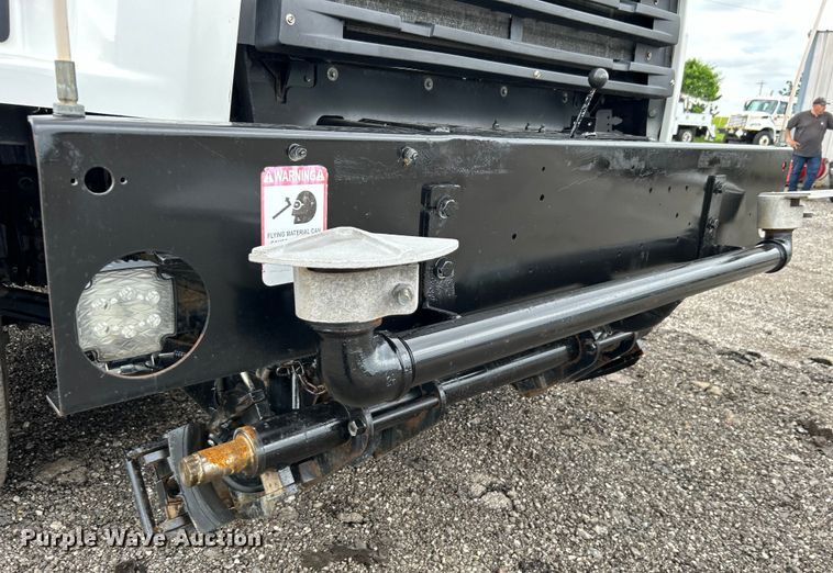 image for item EG1520 2015 Freightliner  108SD water truck