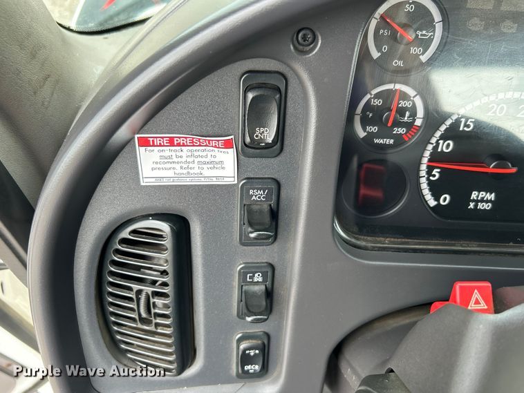 image for item EG1520 2015 Freightliner  108SD water truck