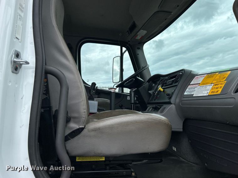 image for item EG1520 2015 Freightliner  108SD water truck