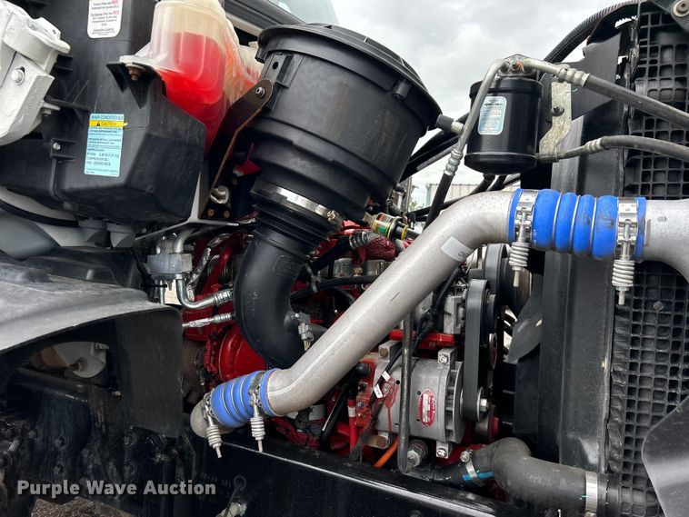 image for item EG1520 2015 Freightliner  108SD water truck