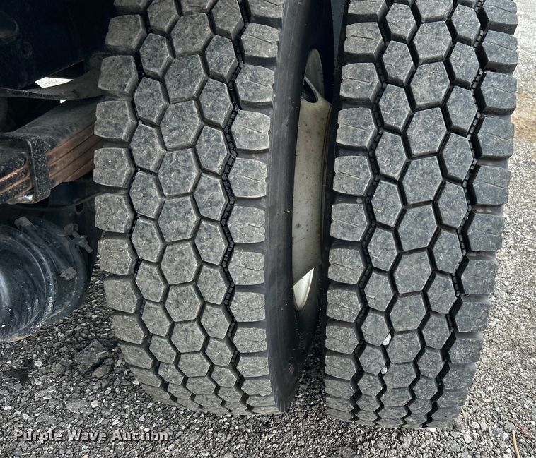 image for item EG1520 2015 Freightliner  108SD water truck