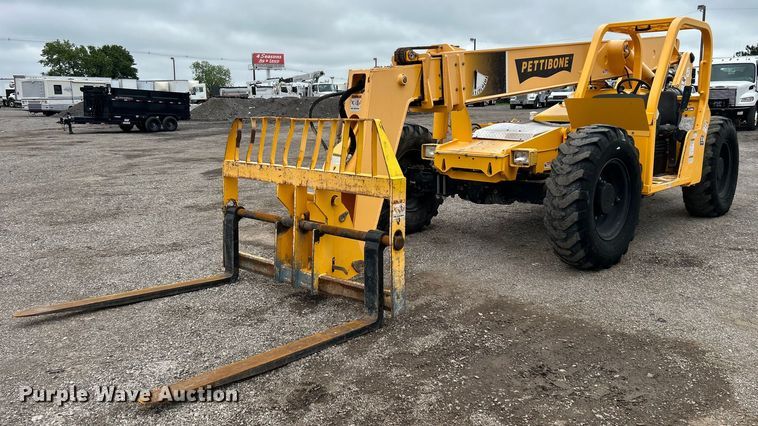 image for item EG1537 2010 Pettibone 944 telehandler