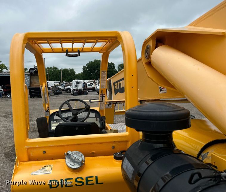 image for item EG1537 2010 Pettibone 944 telehandler