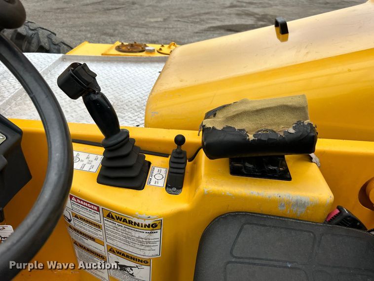 image for item EG1537 2010 Pettibone 944 telehandler