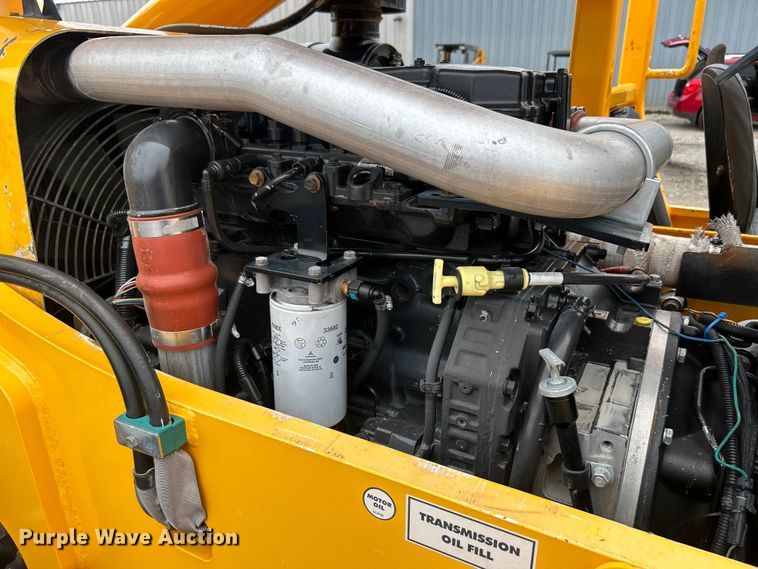 image for item EG1537 2010 Pettibone 944 telehandler