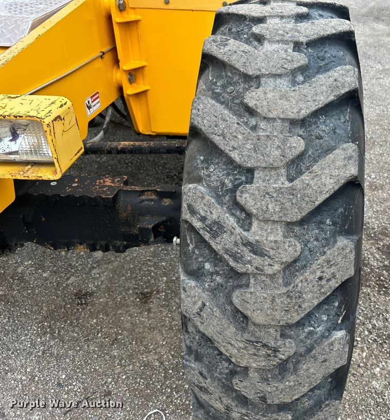 image for item EG1537 2010 Pettibone 944 telehandler