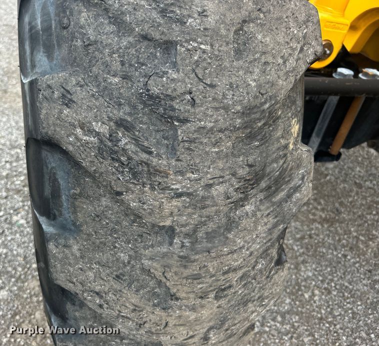 image for item EG1537 2010 Pettibone 944 telehandler