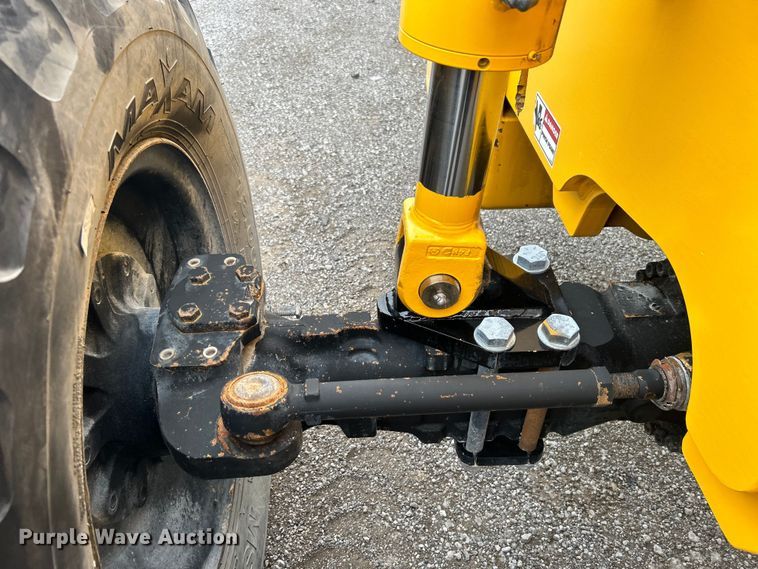 image for item EG1537 2010 Pettibone 944 telehandler