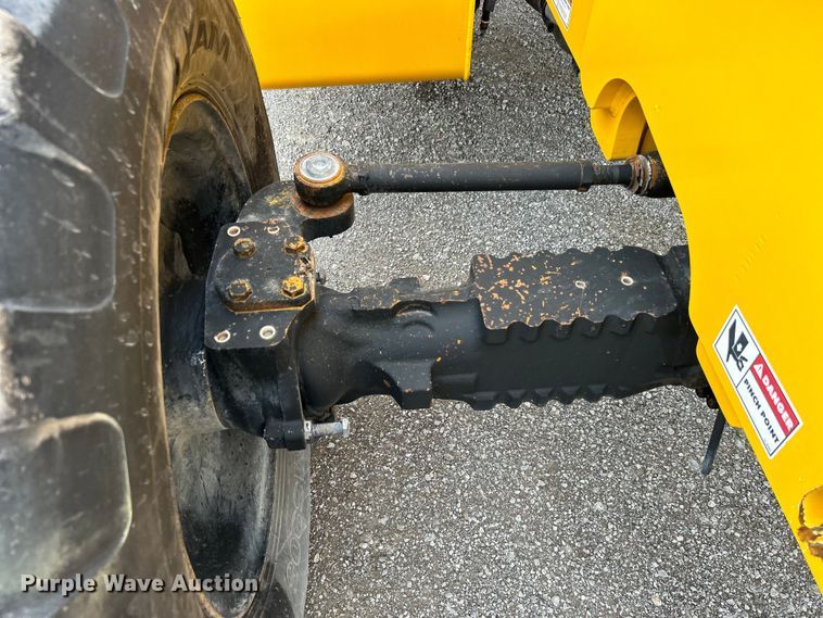 image for item EG1537 2010 Pettibone 944 telehandler