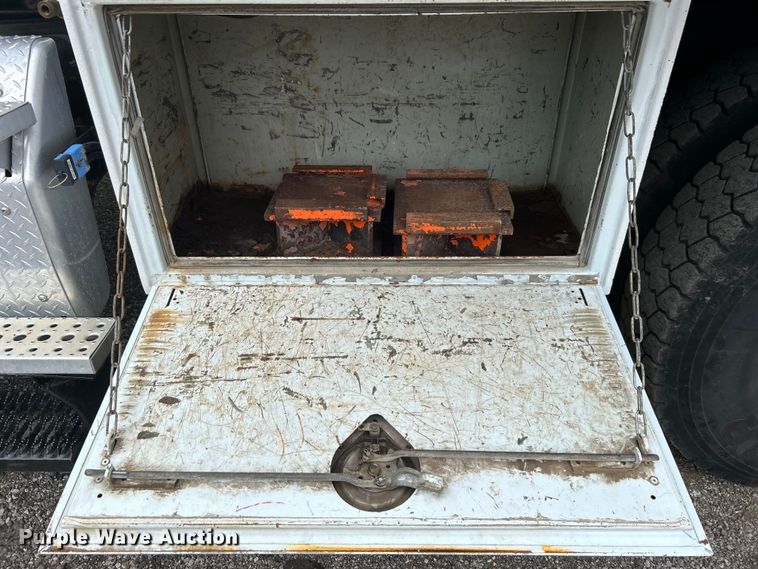 image for item EG1538 2012 Freightliner  Business Class M2 Crew Cab utility / service truck