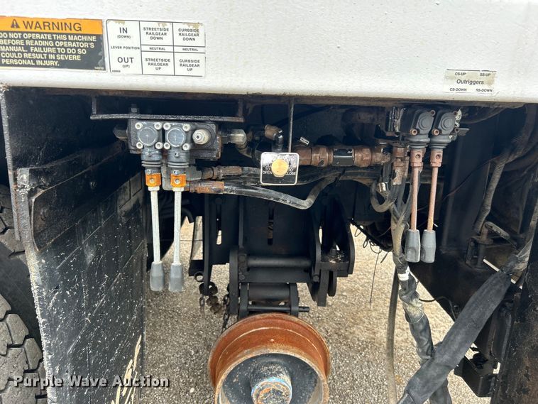 image for item EG1538 2012 Freightliner  Business Class M2 Crew Cab utility / service truck