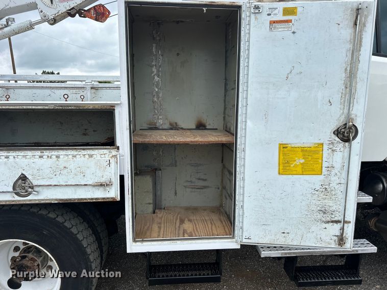 image for item EG1538 2012 Freightliner  Business Class M2 Crew Cab utility / service truck