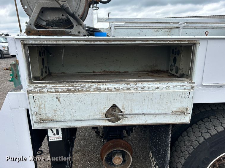 image for item EG1538 2012 Freightliner  Business Class M2 Crew Cab utility / service truck