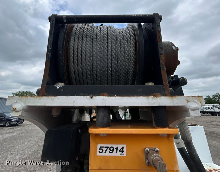 image for item EG1538 2012 Freightliner  Business Class M2 Crew Cab utility / service truck