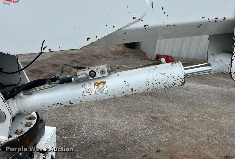 image for item EG1538 2012 Freightliner  Business Class M2 Crew Cab utility / service truck