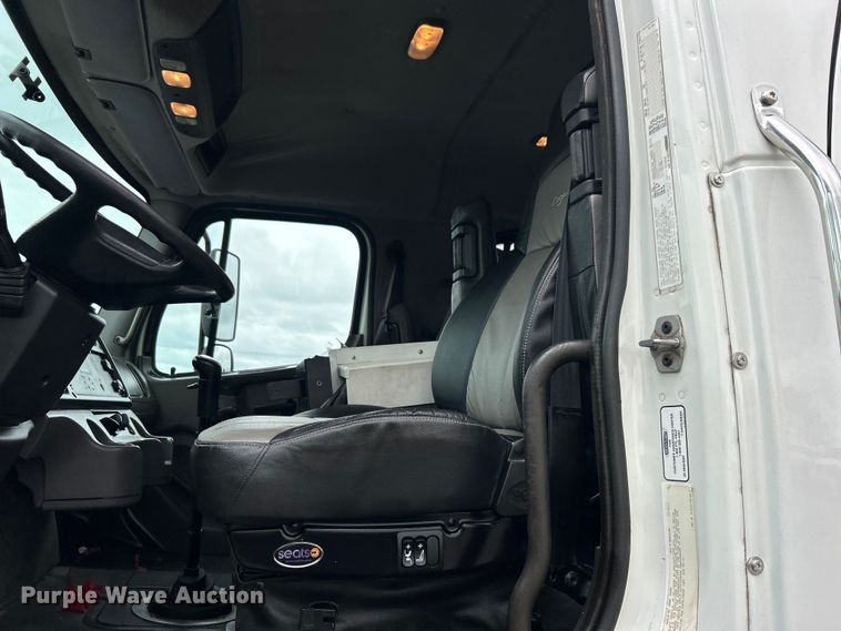 image for item EG1538 2012 Freightliner  Business Class M2 Crew Cab utility / service truck