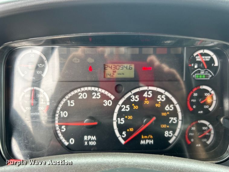 image for item EG1538 2012 Freightliner  Business Class M2 Crew Cab utility / service truck