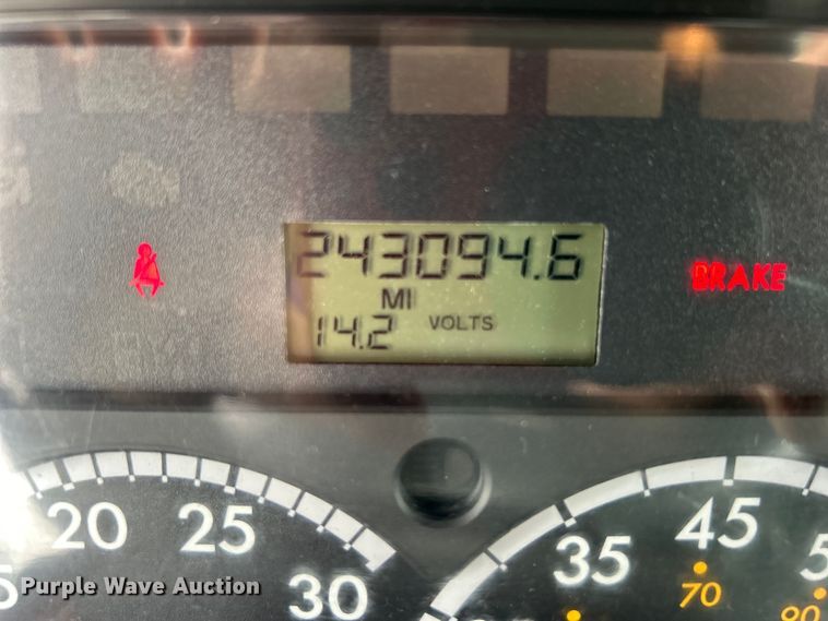 image for item EG1538 2012 Freightliner  Business Class M2 Crew Cab utility / service truck