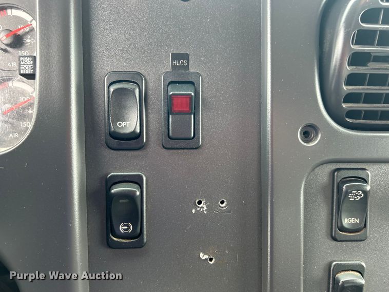 image for item EG1538 2012 Freightliner  Business Class M2 Crew Cab utility / service truck