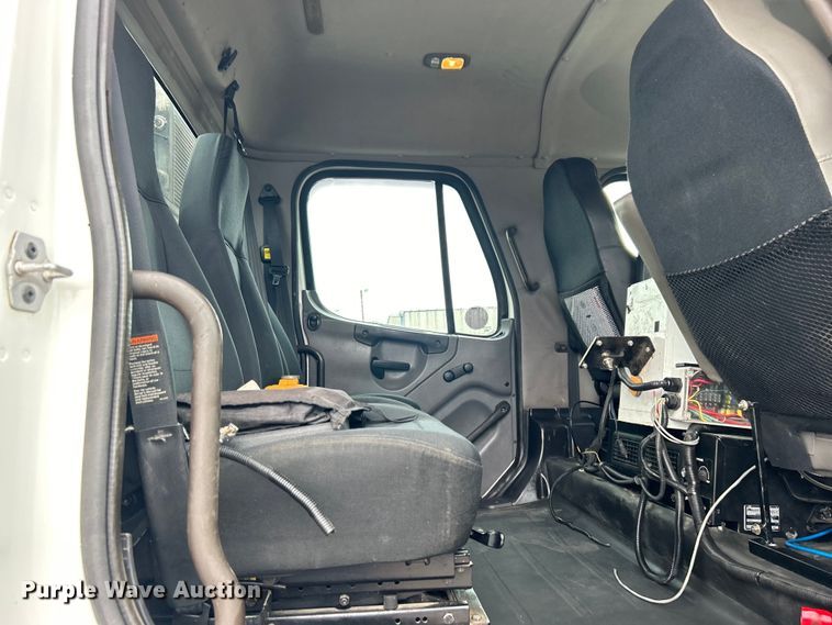 image for item EG1538 2012 Freightliner  Business Class M2 Crew Cab utility / service truck