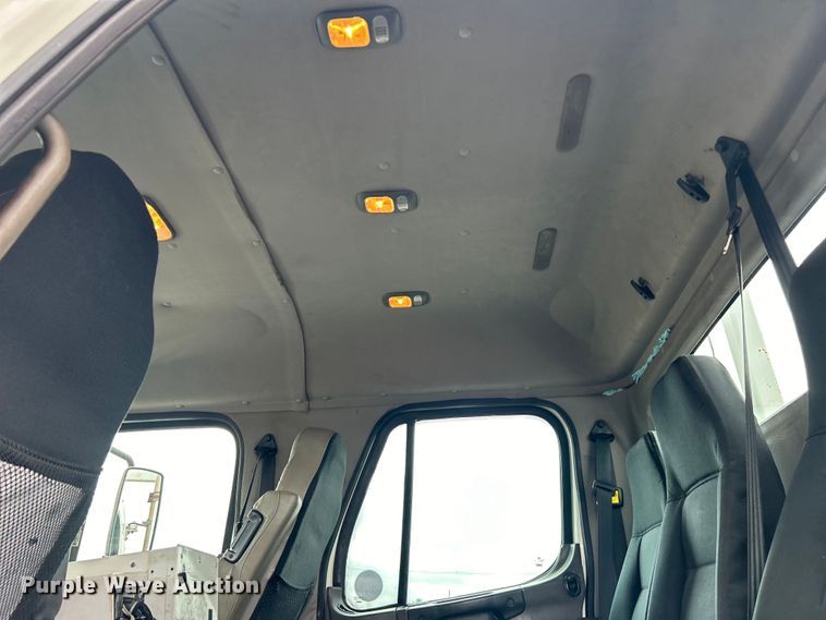 image for item EG1538 2012 Freightliner  Business Class M2 Crew Cab utility / service truck