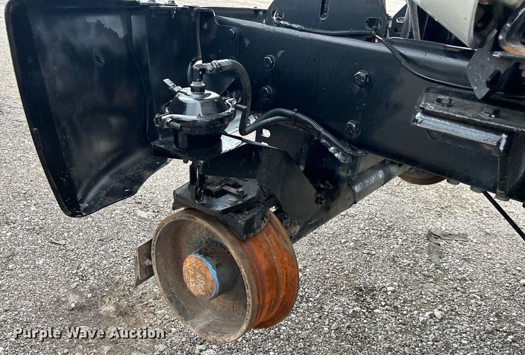 image for item EG1538 2012 Freightliner  Business Class M2 Crew Cab utility / service truck