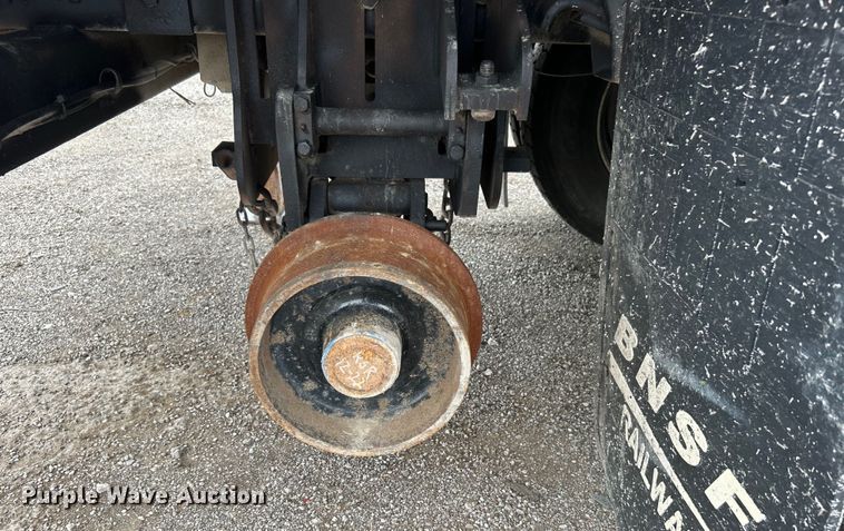 image for item EG1538 2012 Freightliner  Business Class M2 Crew Cab utility / service truck