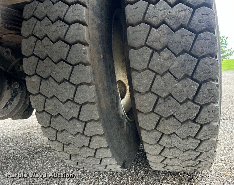 image for item EG1538 2012 Freightliner  Business Class M2 Crew Cab utility / service truck