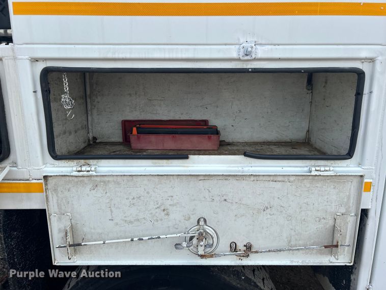 image for item EG1541 2012 Freightliner  Business Class M2 Crew Cab utility / service truck