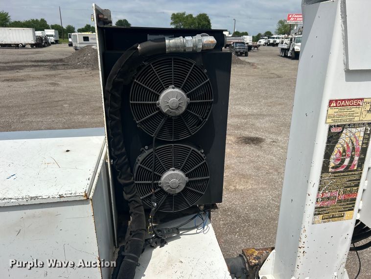 image for item EG1541 2012 Freightliner  Business Class M2 Crew Cab utility / service truck