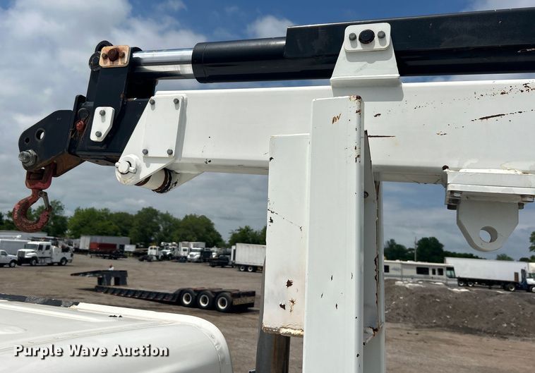 image for item EG1541 2012 Freightliner  Business Class M2 Crew Cab utility / service truck