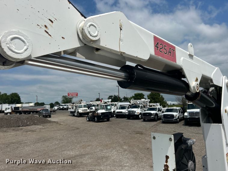 image for item EG1541 2012 Freightliner  Business Class M2 Crew Cab utility / service truck