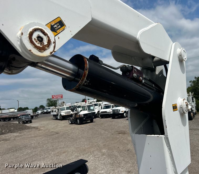 image for item EG1541 2012 Freightliner  Business Class M2 Crew Cab utility / service truck