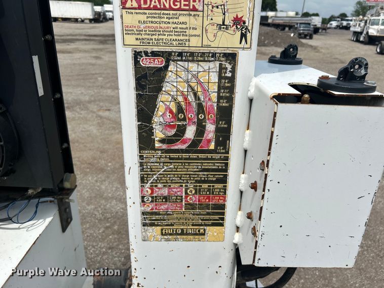 image for item EG1541 2012 Freightliner  Business Class M2 Crew Cab utility / service truck