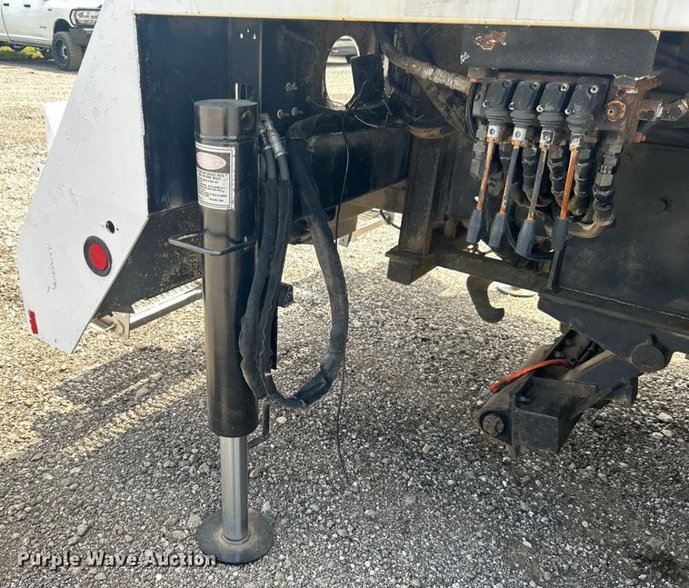 image for item EG1541 2012 Freightliner  Business Class M2 Crew Cab utility / service truck