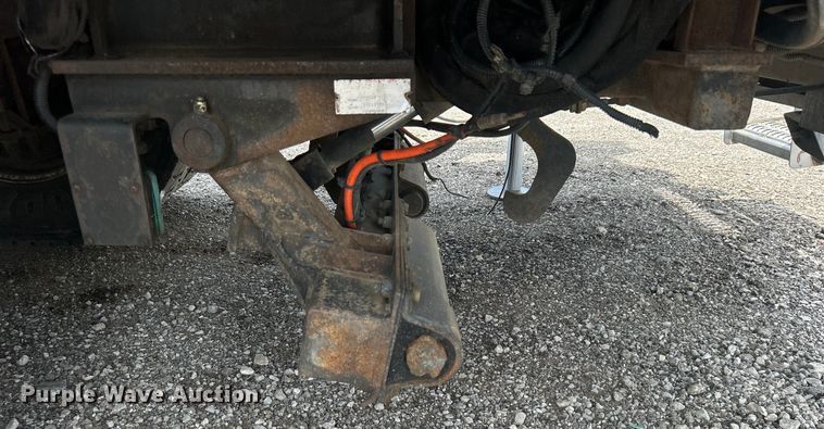 image for item EG1541 2012 Freightliner  Business Class M2 Crew Cab utility / service truck