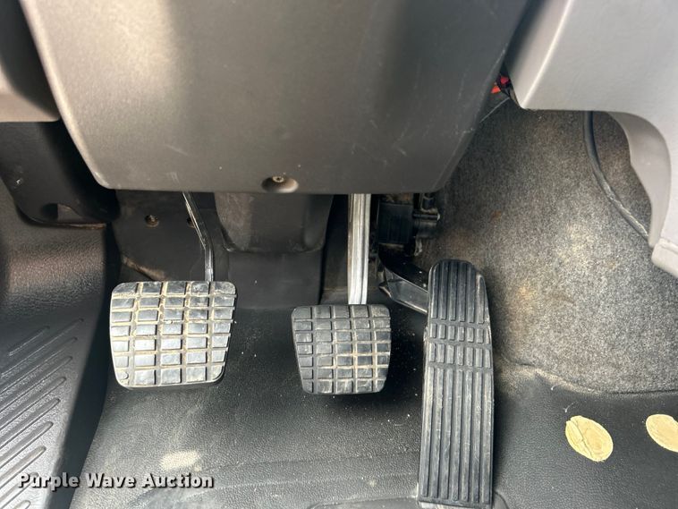 image for item EG1541 2012 Freightliner  Business Class M2 Crew Cab utility / service truck